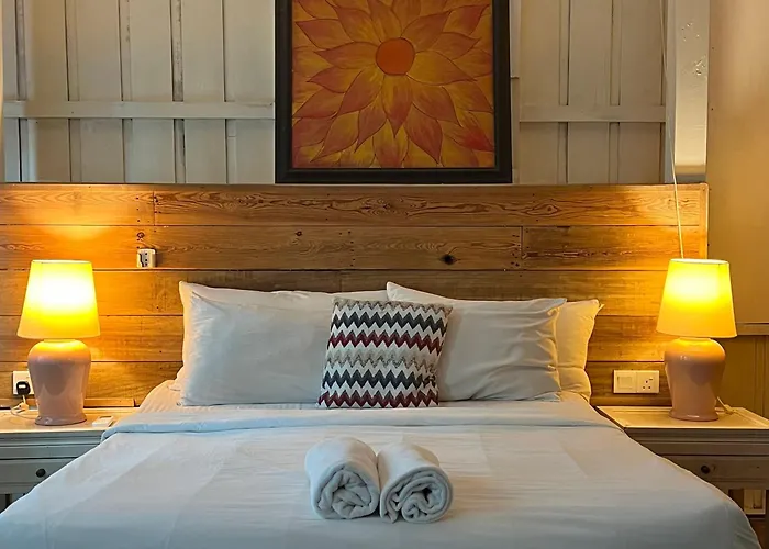 Kutum'S Wooden House - Private Pool, Breakfast & Cafe