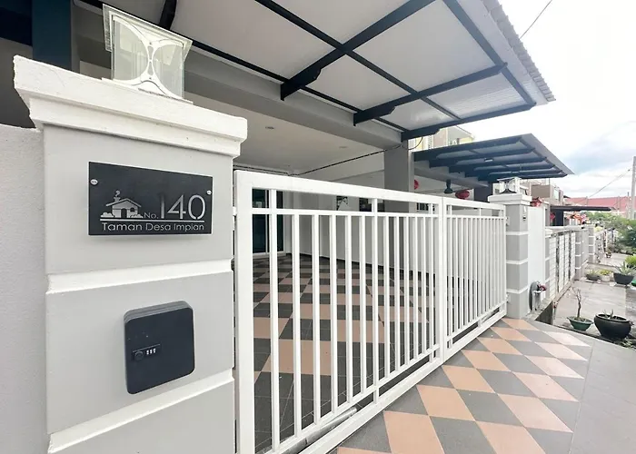 La Mensa Families Cheerful Residences